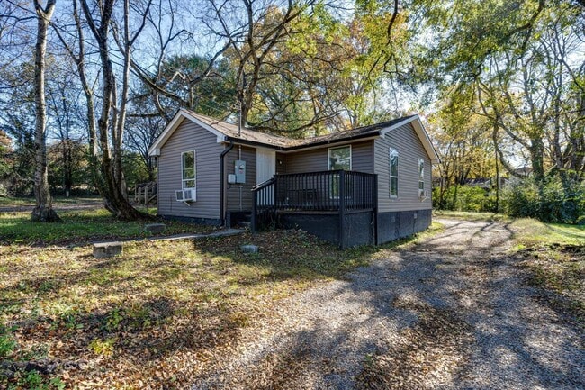 6110 Walden Ave in Chattanooga, TN - Building Photo - Building Photo