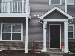 4391 Chelsea Mnr Cir in Aurora, IL - Building Photo - Building Photo