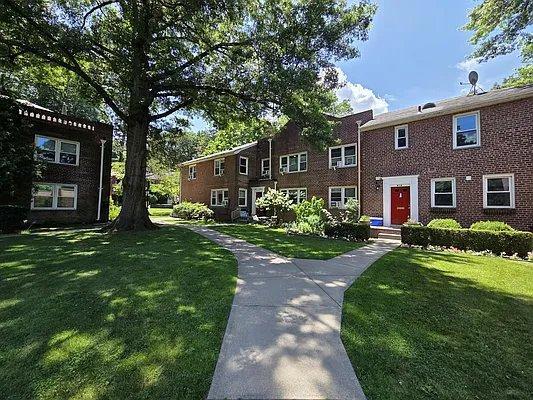 property at 4601 Henry Hudson Pkwy W
