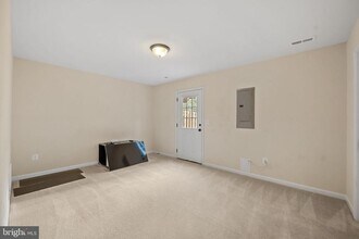 2210 Mallard Landing Dr in Fredericksburg, VA - Building Photo - Building Photo