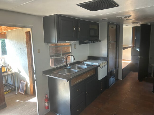 property at 15533 El Cajon St