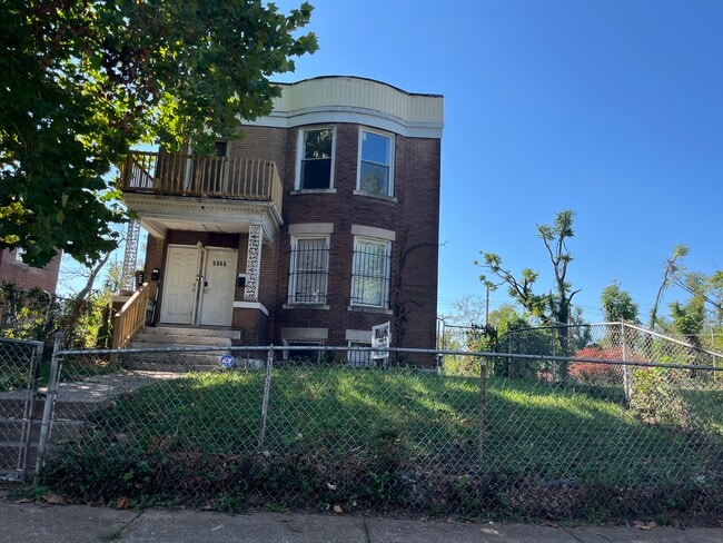5064 Cates Ave, Unit Upstairs