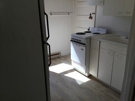 324 6th Ave SW Apartments