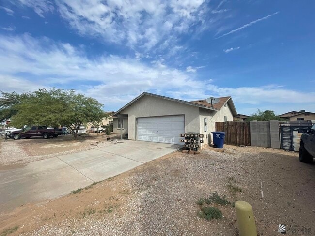 8840 E 38th Ln in Yuma, AZ - Building Photo - Building Photo