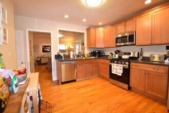 23 Sawin St in Watertown, MA - Building Photo - Building Photo