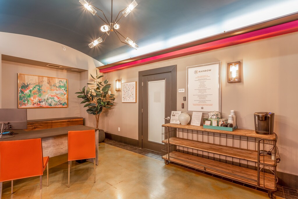 Quintessa Apartments in Seattle, WA