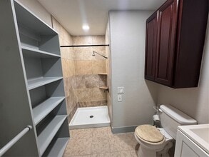 906 Llano St, Unit 17250 W. Sunset Blvd #108 in Pasadena, TX - Building Photo - Building Photo