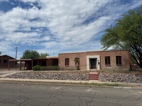1241 N Norris Ave in Tucson, AZ - Building Photo - Building Photo