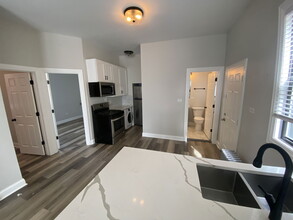 2658 W Huron St in Chicago, IL - Building Photo - Building Photo