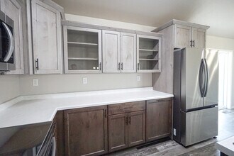2059 11th St W in West Fargo, ND - Building Photo - Building Photo