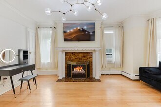 62 Montebello Commons Dr in Suffern, NY - Building Photo - Building Photo