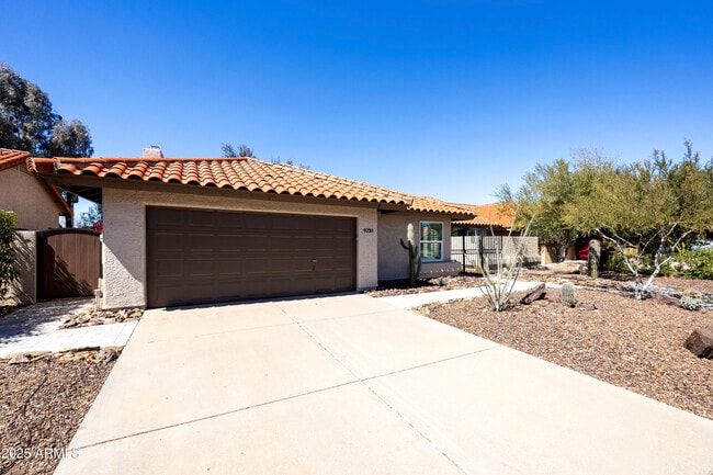 property at 9230 N 104th Pl
