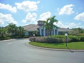 16645 Lake Cir Dr in Ft. Myers, FL - Building Photo - Building Photo