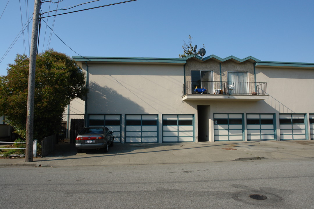 1 Berni Ct in Millbrae, CA - Building Photo