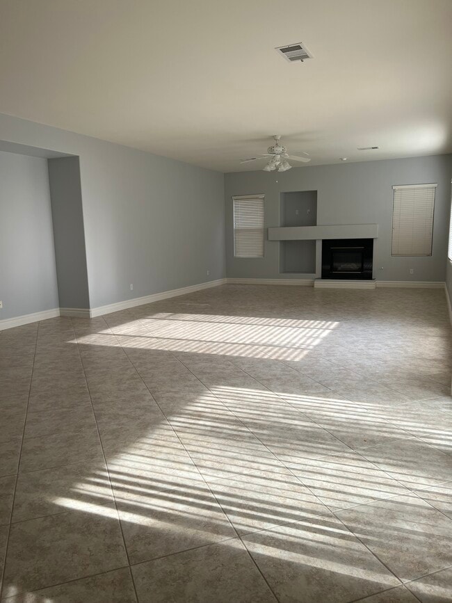 39 Sully Creek Ct in Las Vegas, NV - Building Photo - Building Photo