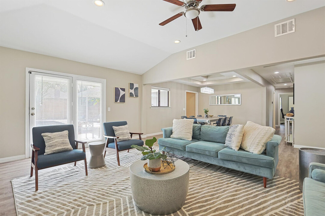 812 Green Brook Dr in Allen, TX - Building Photo