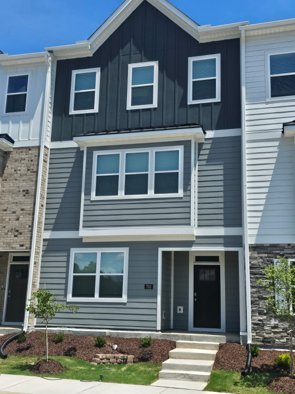 705 Lucky Clover Wy in Fuquay Varina, NC - Building Photo - Building Photo