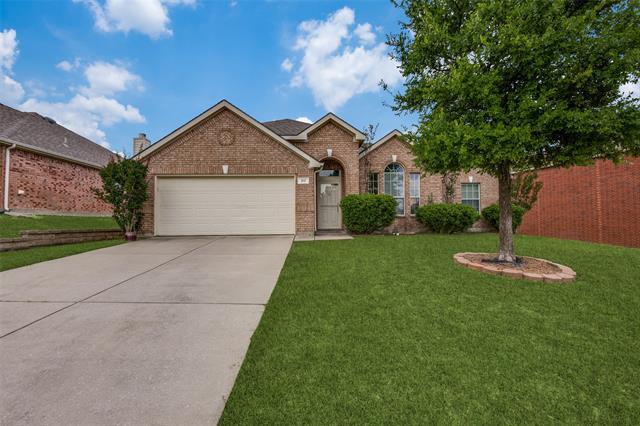 311 Tarpan Trail in Celina, TX - Building Photo