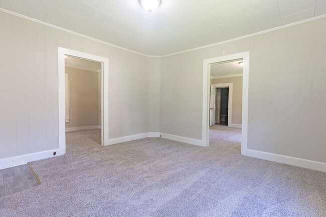 4230 Ogburn Ave in Winston-Salem, NC - Building Photo - Building Photo