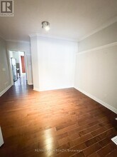 1529 Queen St E in Toronto, ON - Building Photo - Building Photo