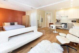 345 Fulton St in San Francisco, CA - Building Photo - Building Photo