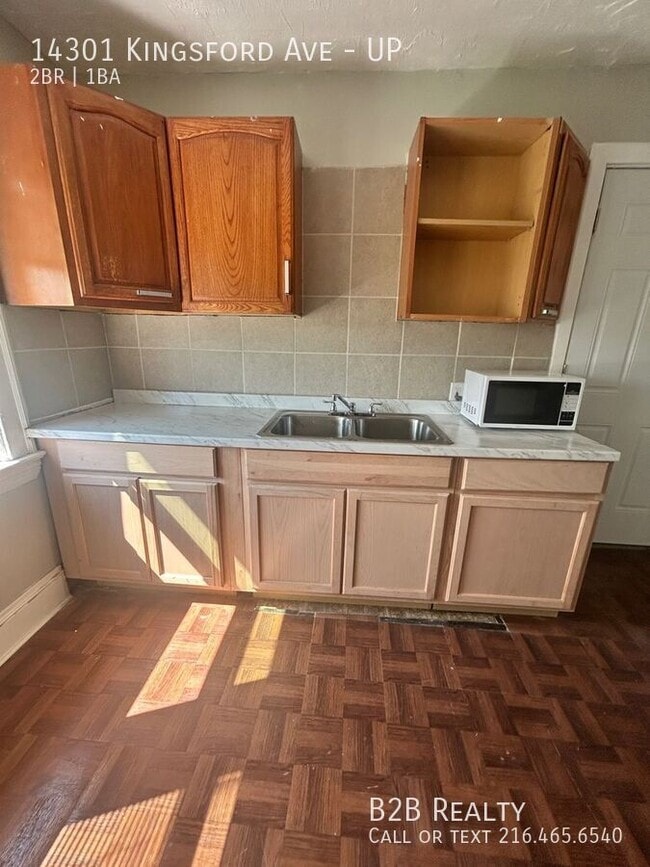 14301 Kingsford Ave in Cleveland, OH - Building Photo - Building Photo