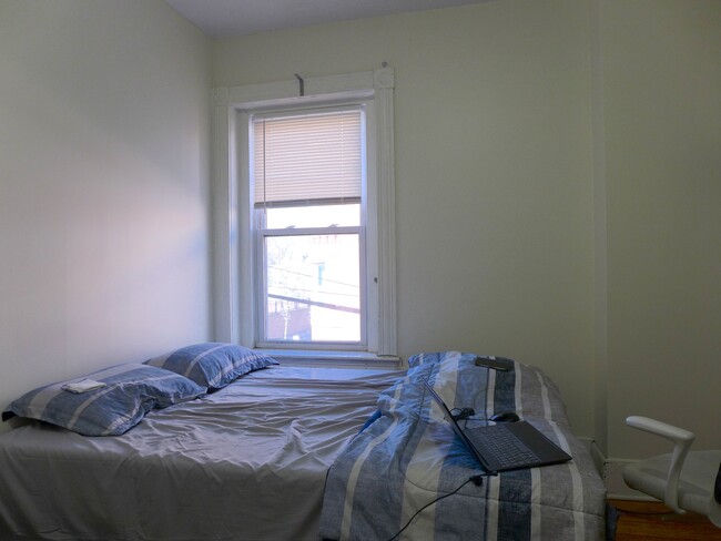 51 Bynner St, Unit 2 in Boston, MA - Building Photo - Building Photo