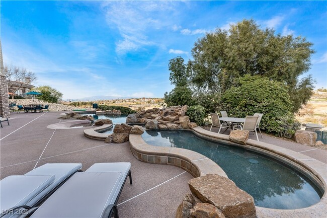2870 Quartz Canyon Dr