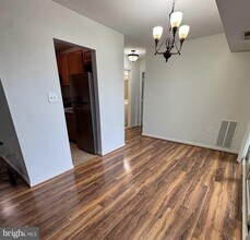 1600 Renate Dr in Woodbridge, VA - Building Photo - Building Photo