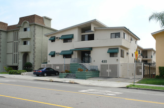 430 S Commonwealth Ave in Los Angeles, CA - Building Photo - Building Photo