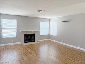 2062 Club Crest Way in Henderson, NV - Building Photo - Building Photo