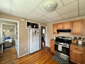 44 Clarendon Ave, Unit 2 in Somerville, MA - Building Photo - Building Photo