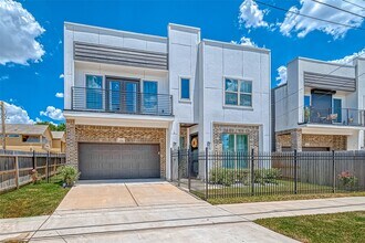 1806 Schweikhardt St in Houston, TX - Building Photo - Building Photo