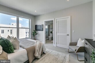 1533 Ridge Ave, Unit 304 in Philadelphia, PA - Building Photo - Building Photo