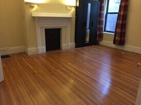 429 Marlborough St, Unit 3 in Boston, MA - Building Photo