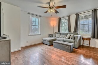 3135 Liberty Pkwy in Dundalk, MD - Building Photo - Building Photo
