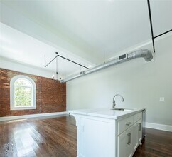 201-201 W Jefferson St in Madison, GA - Building Photo - Building Photo