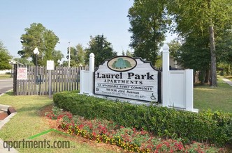 Laurel Park Apartments in Ocala, FL - Building Photo - Building Photo