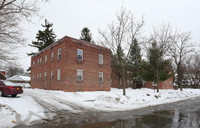 36-42 Cleveland St in Albany, NY - Foto de edificio - Building Photo