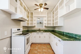 1716 Cordova Ave in Daytona Beach, FL - Foto de edificio - Building Photo