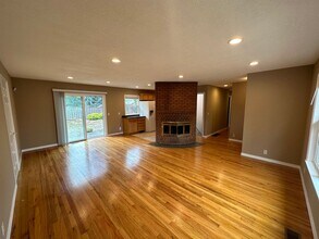1815 SE 114th Pl in Portland, OR - Building Photo - Building Photo