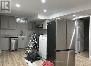 1 O'Connor Ln in Guelph, ON - Building Photo - Building Photo