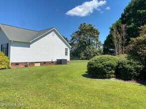 1149 Stone Creek Dr in Greenville, NC - Building Photo - Building Photo
