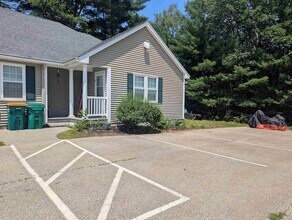 74 Brock St in Rochester, NH - Building Photo - Building Photo