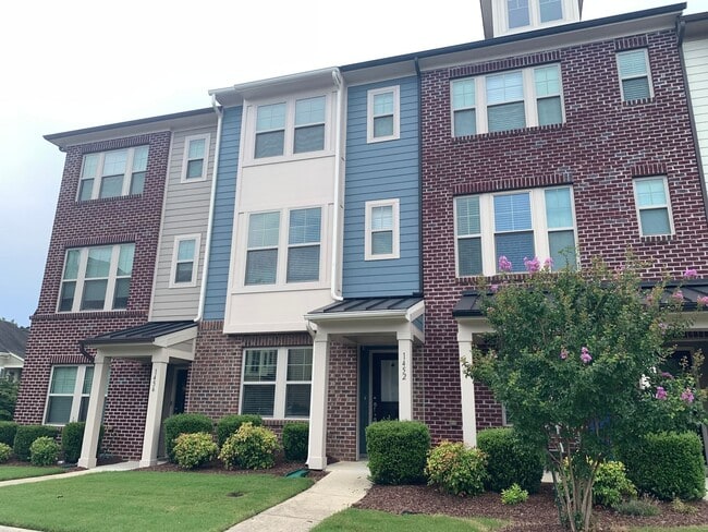 property at 1452 Providence Green Ln