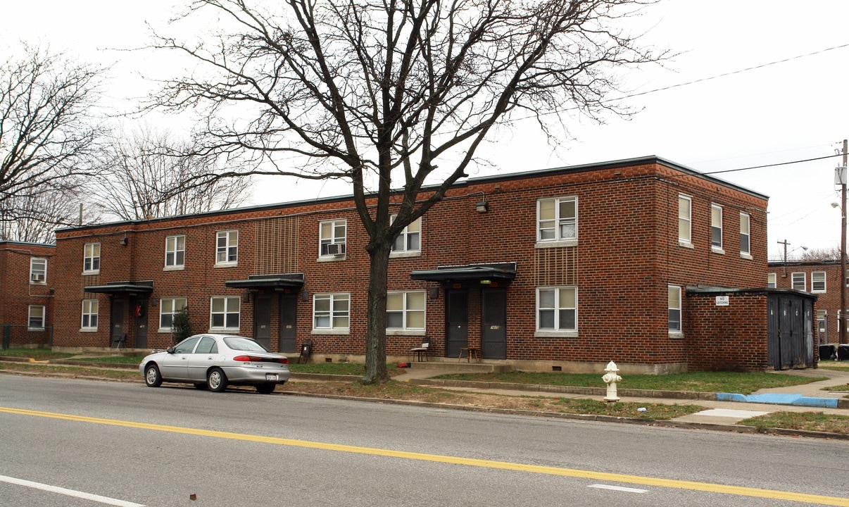 1625-1615 8th Ave in Huntington, WV - Building Photo