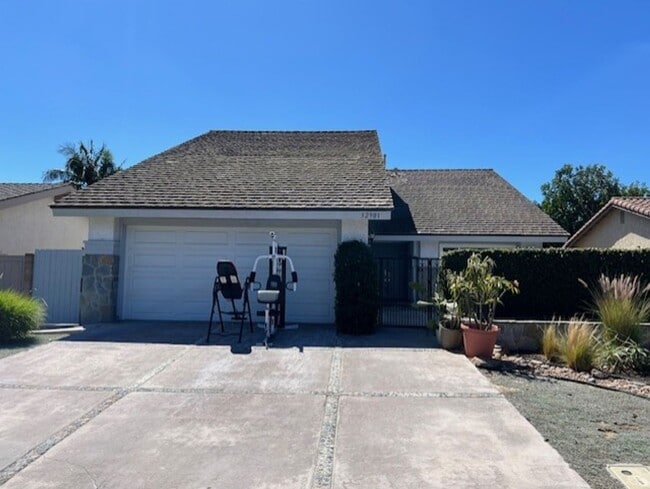 32901 Buccaneer St in Dana Point, CA - Building Photo - Building Photo