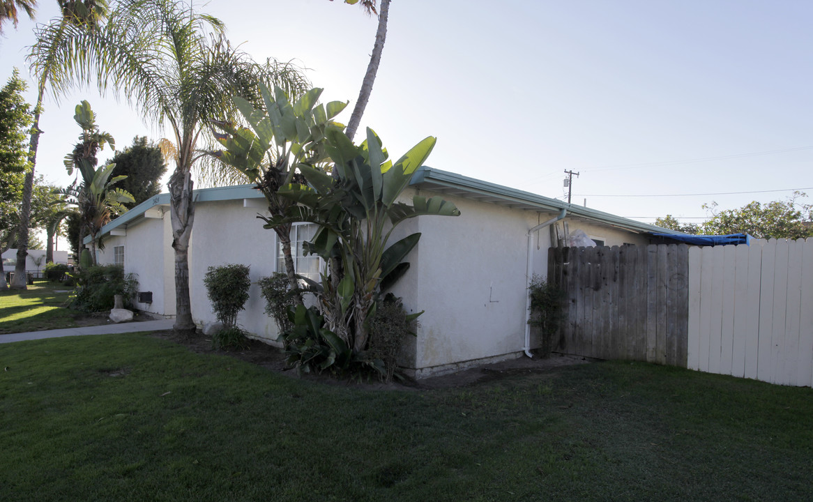 3424 W Ariel Pl in Anaheim, CA - Building Photo