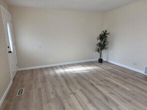 3264 W 4700 S in Salt Lake City, AL - Building Photo - Building Photo