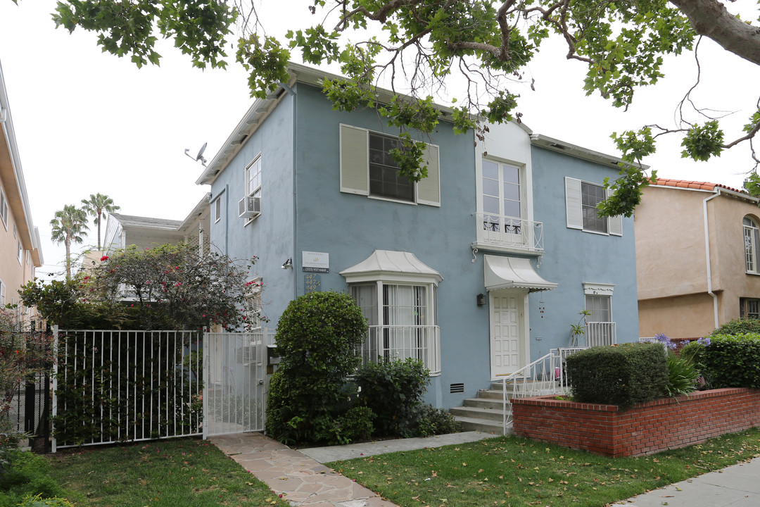 447-449 1/2 S Maple Dr in Beverly Hills, CA - Building Photo